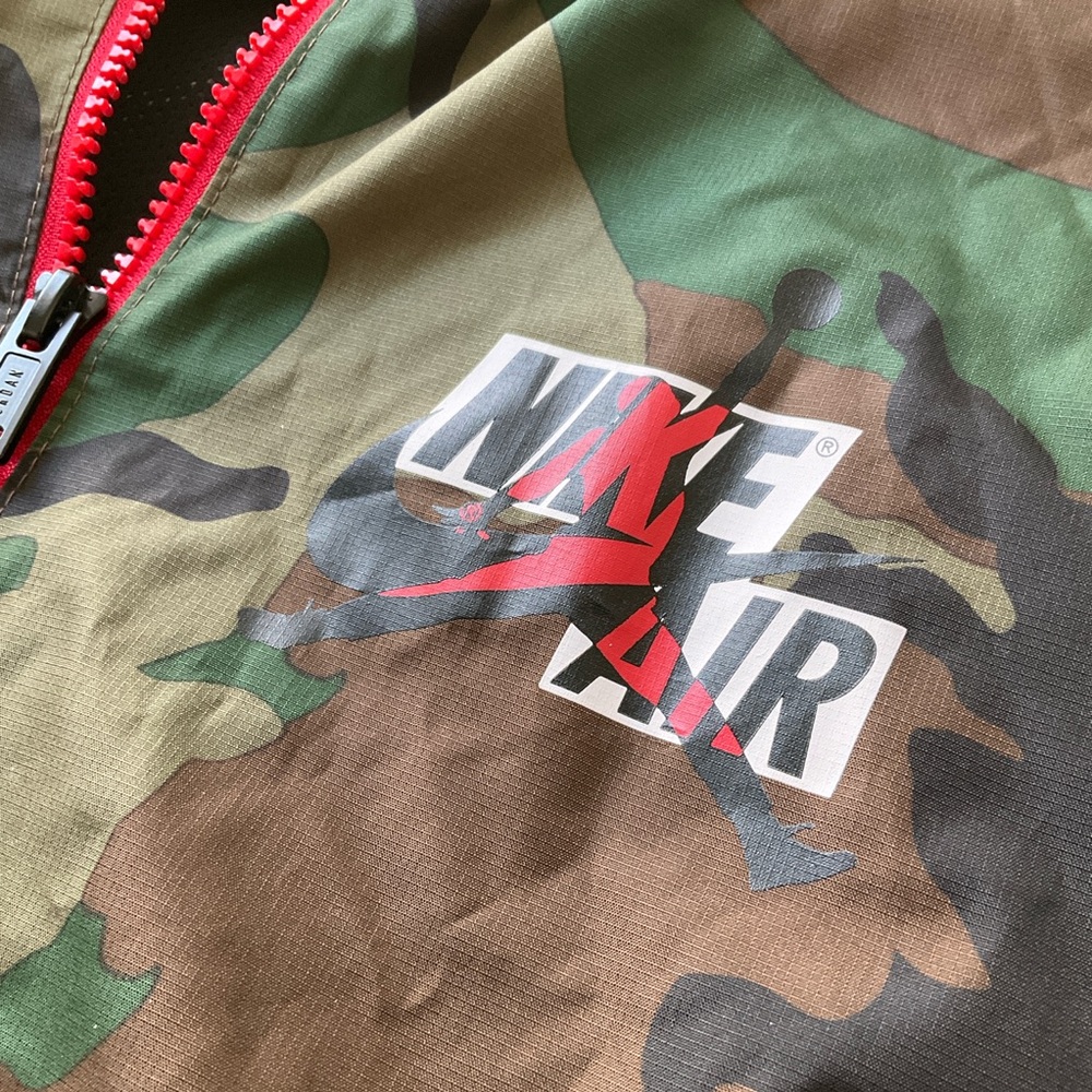 Nike Air Jordan Camo Jacket with Red Zipper Boys M (10-12) - Picture 7 of 13